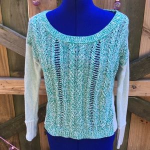 AMERICAN EAGLE Knit Sweater - XS